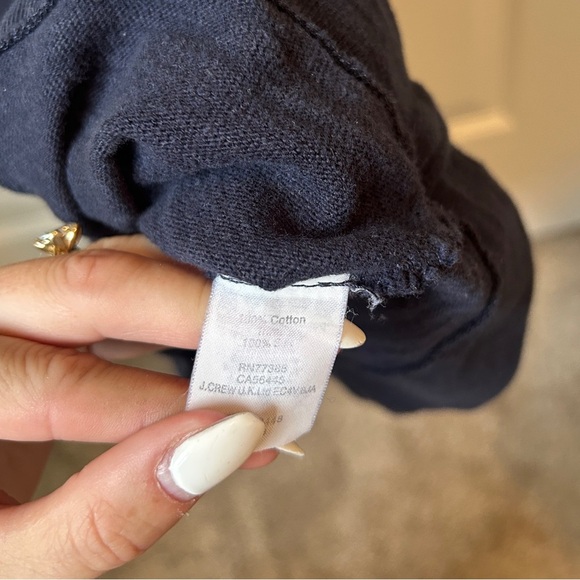 J. CREW ~ size XS ~ navy blue Tshirt with silk light pink collar - Picture 3 of 4